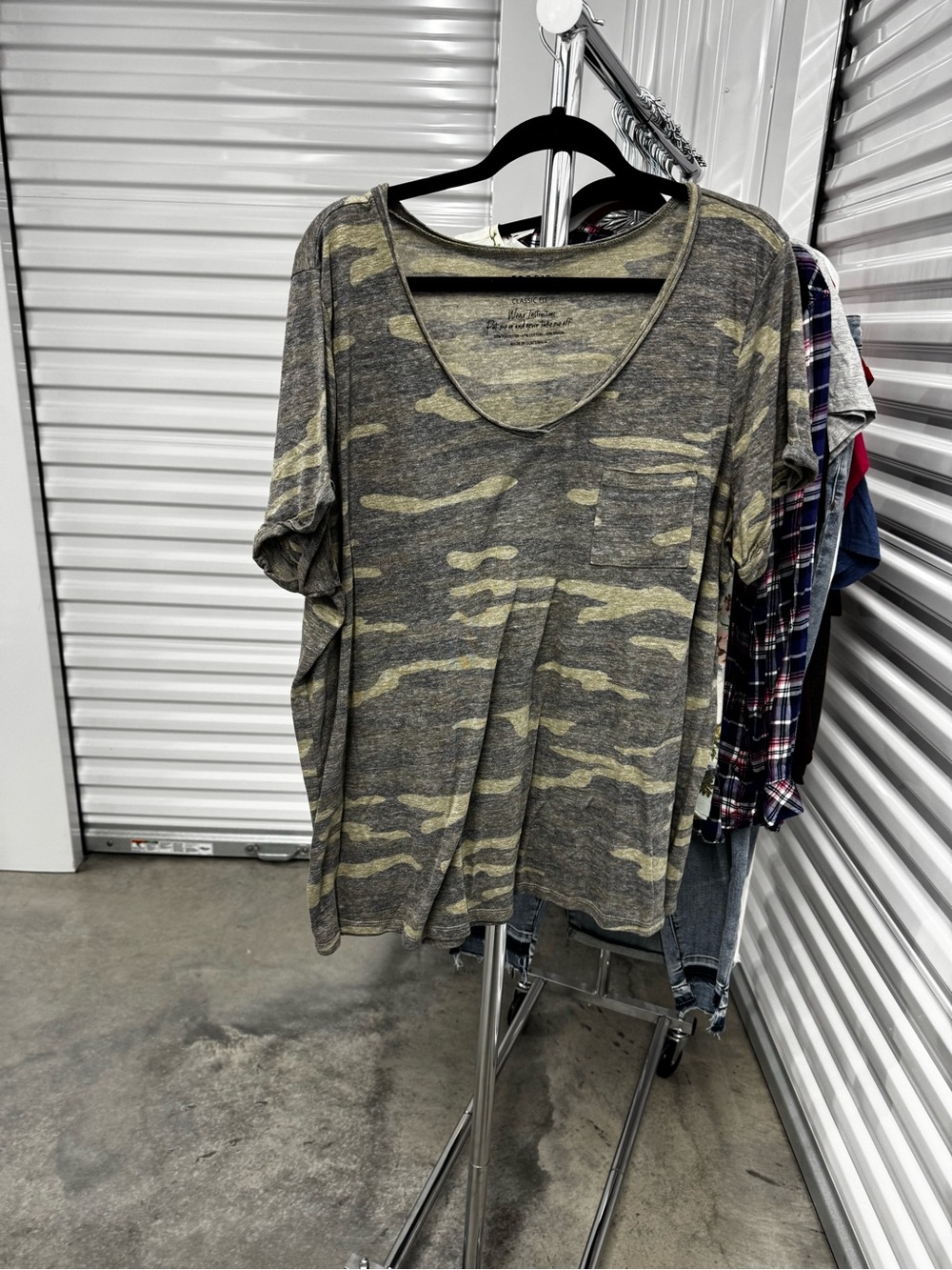 Torrid | Classic Fit Tee in Green Camo Print | size 3